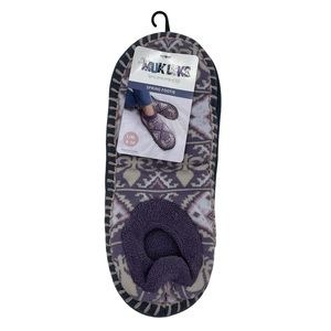 💜NWT MUK LUKS Purple Padded Spring Footie💜